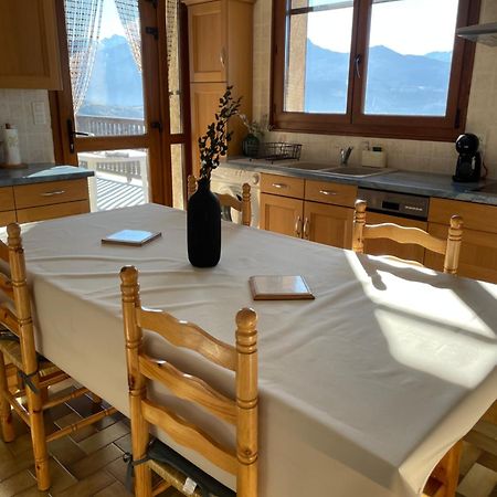 Appartement T3 Avec Vue Sur Le Lac Chorges Exterior foto